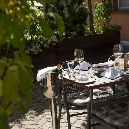 Hotel Central Szálloda Obersaxen
